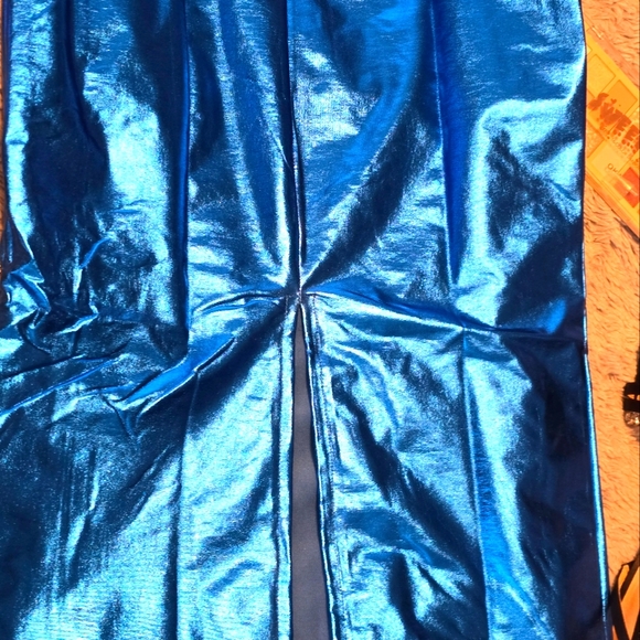 Beautiful Blue Metallic Dress NWT size Medium 🫠 - Picture 4 of 8